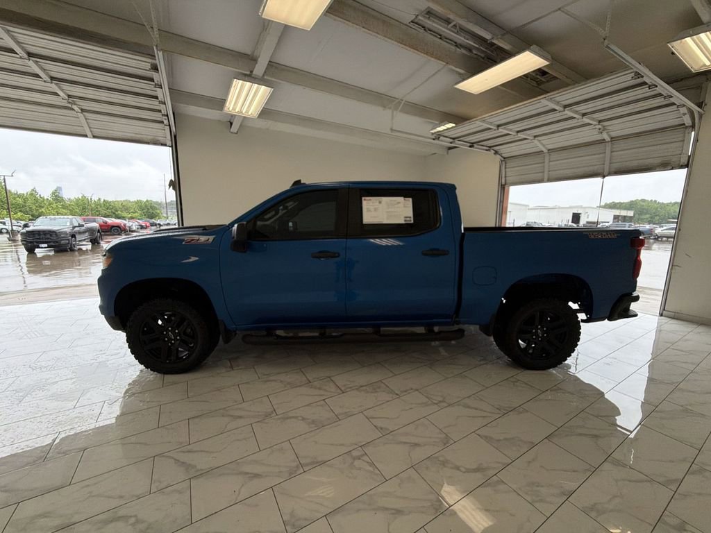 Used 2022 Chevrolet Silverado 1500 Custom Trail Boss AWD/4WD image 5