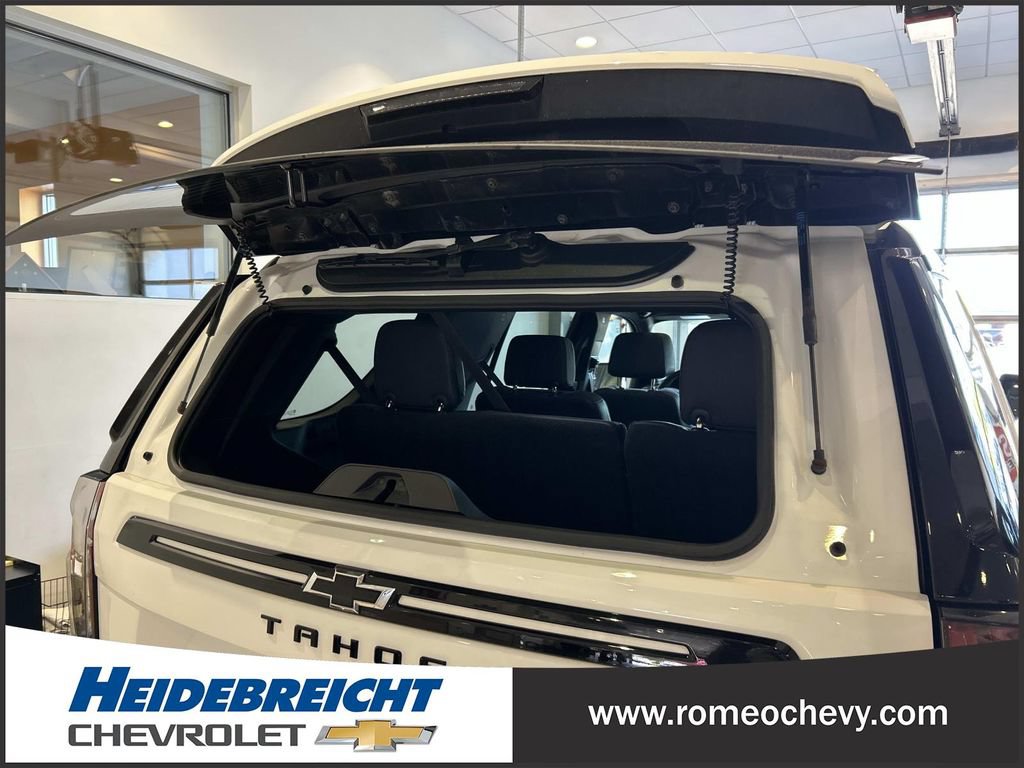 Certified 2023 Chevrolet Tahoe Z71 w/ Luxury Package AWD/4WD image 15