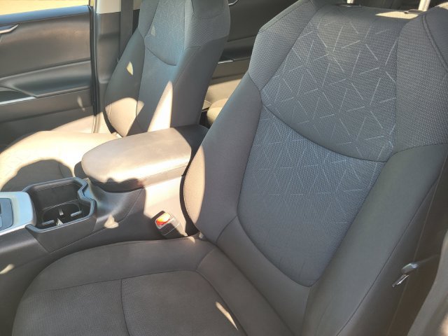Used 2024 Toyota RAV4 XLE FWD image 13