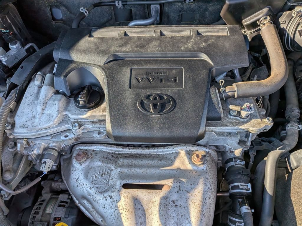 Used 2014 Toyota RAV4 LE AWD/4WD image 34