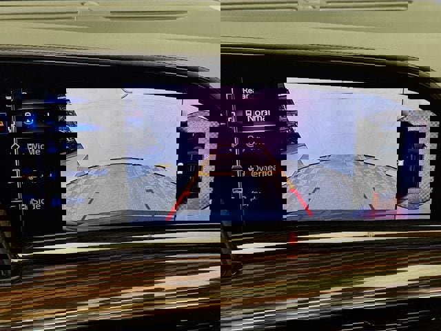 Used 2023 Cadillac Escalade Premium Luxury w/ LPO, Radiant Package image 16