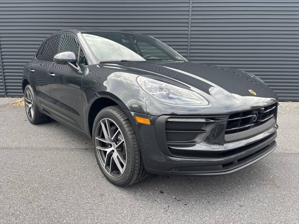 New 2026 Porsche Macan AWD/4WD image 7