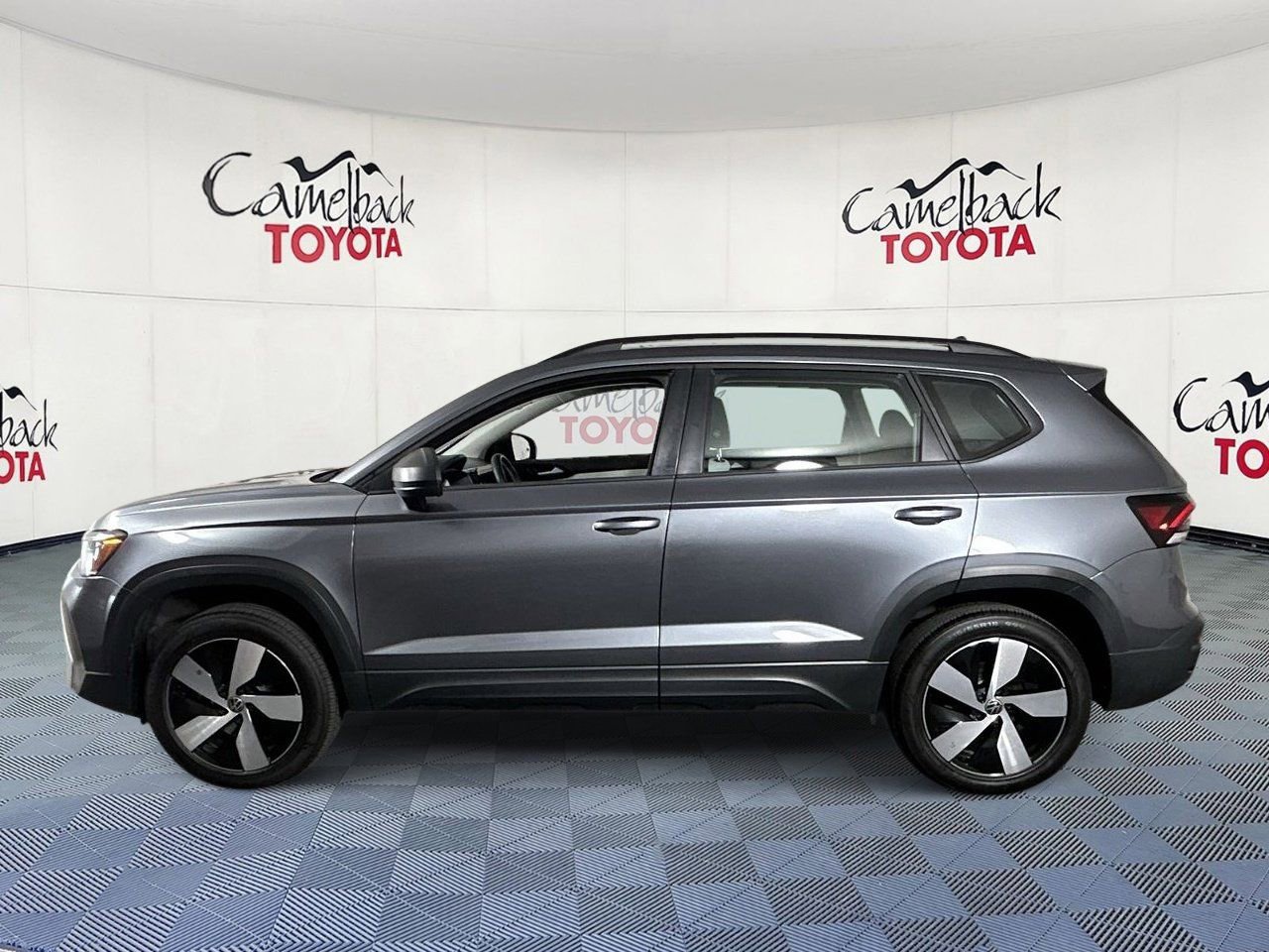 Used 2025 Volkswagen Taos S AWD/4WD image 4