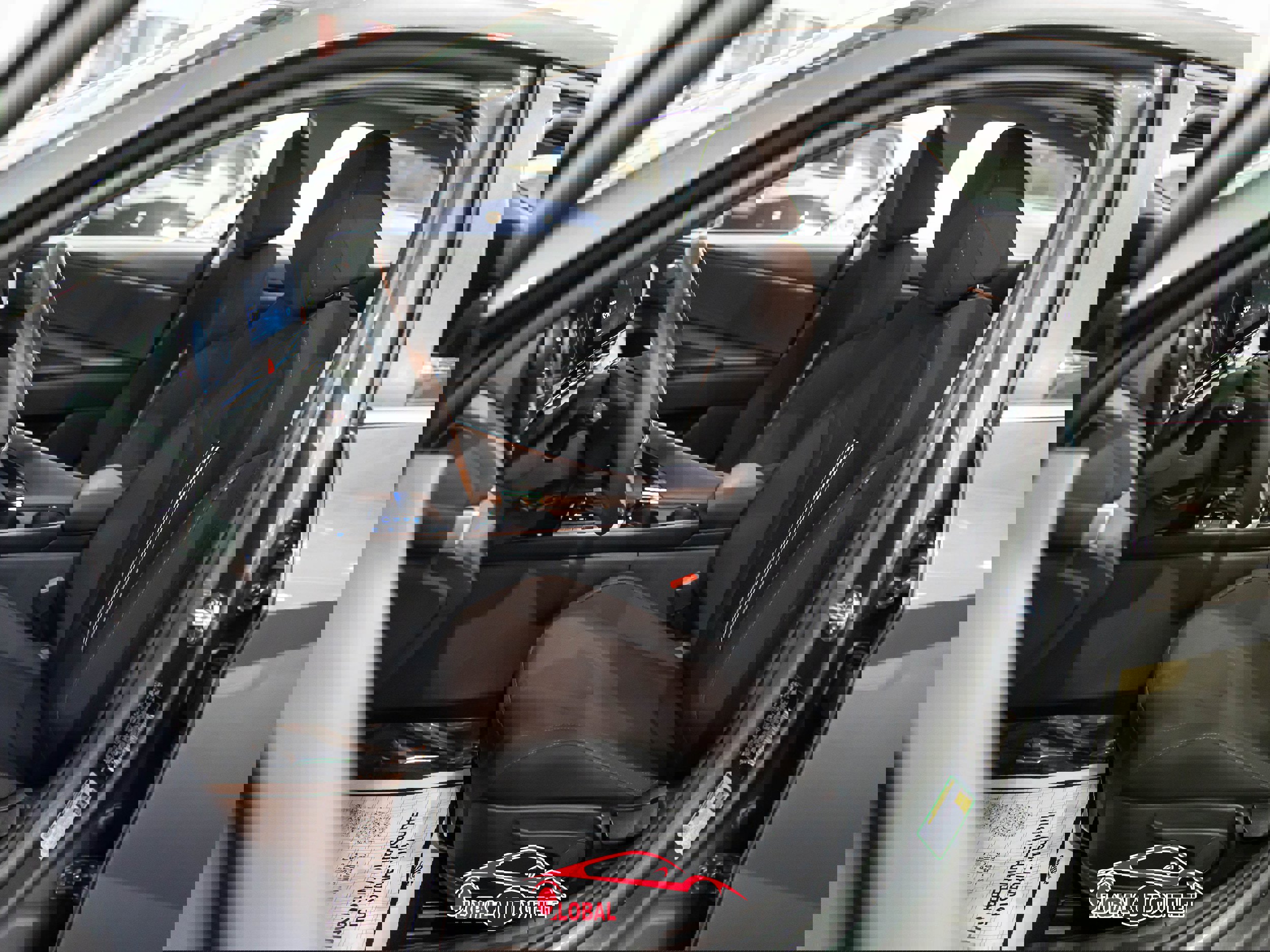 Used 2025 Hyundai Elantra SEL image 16