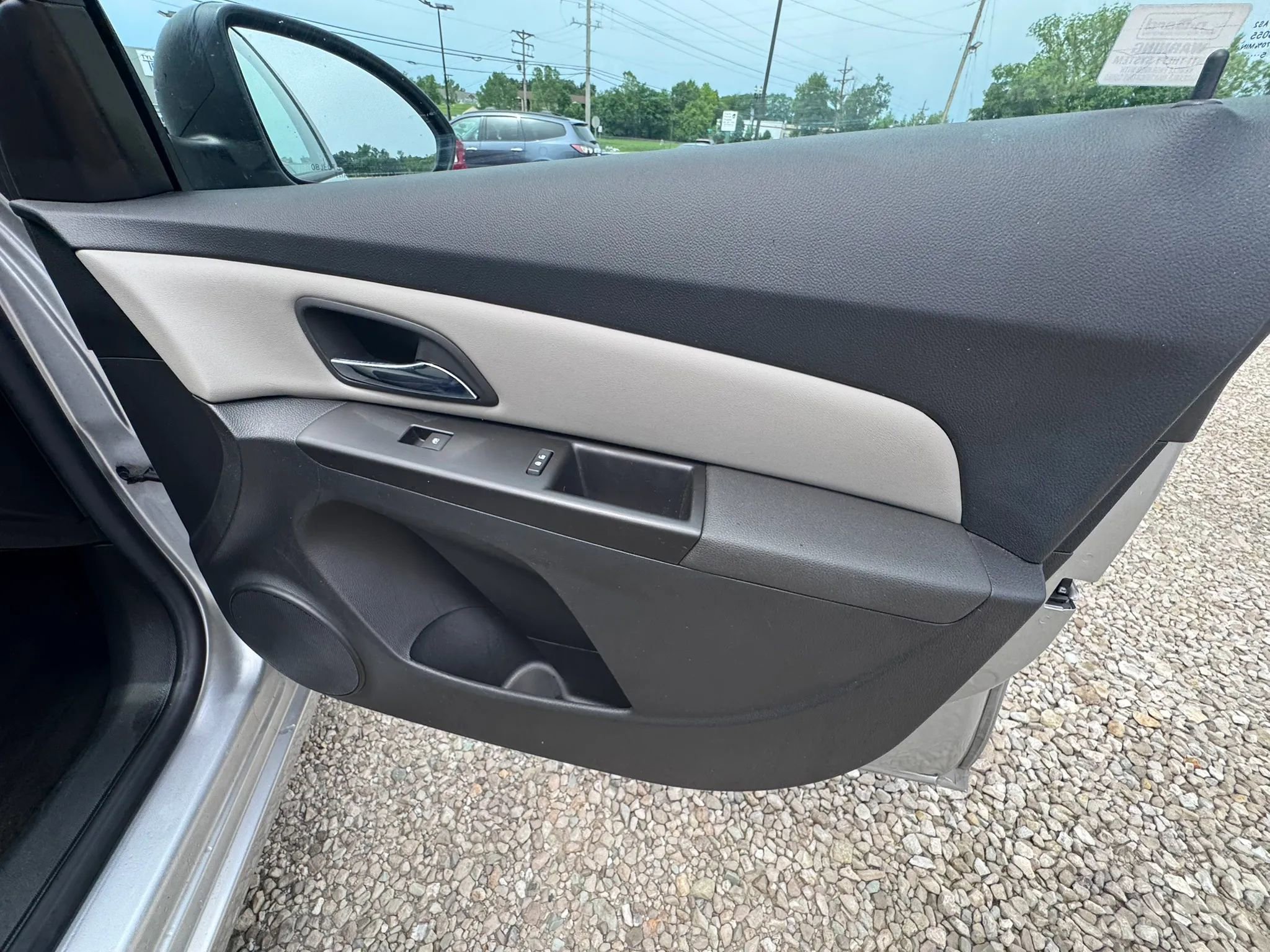 Used 2016 Chevrolet Cruze LS FWD image 23