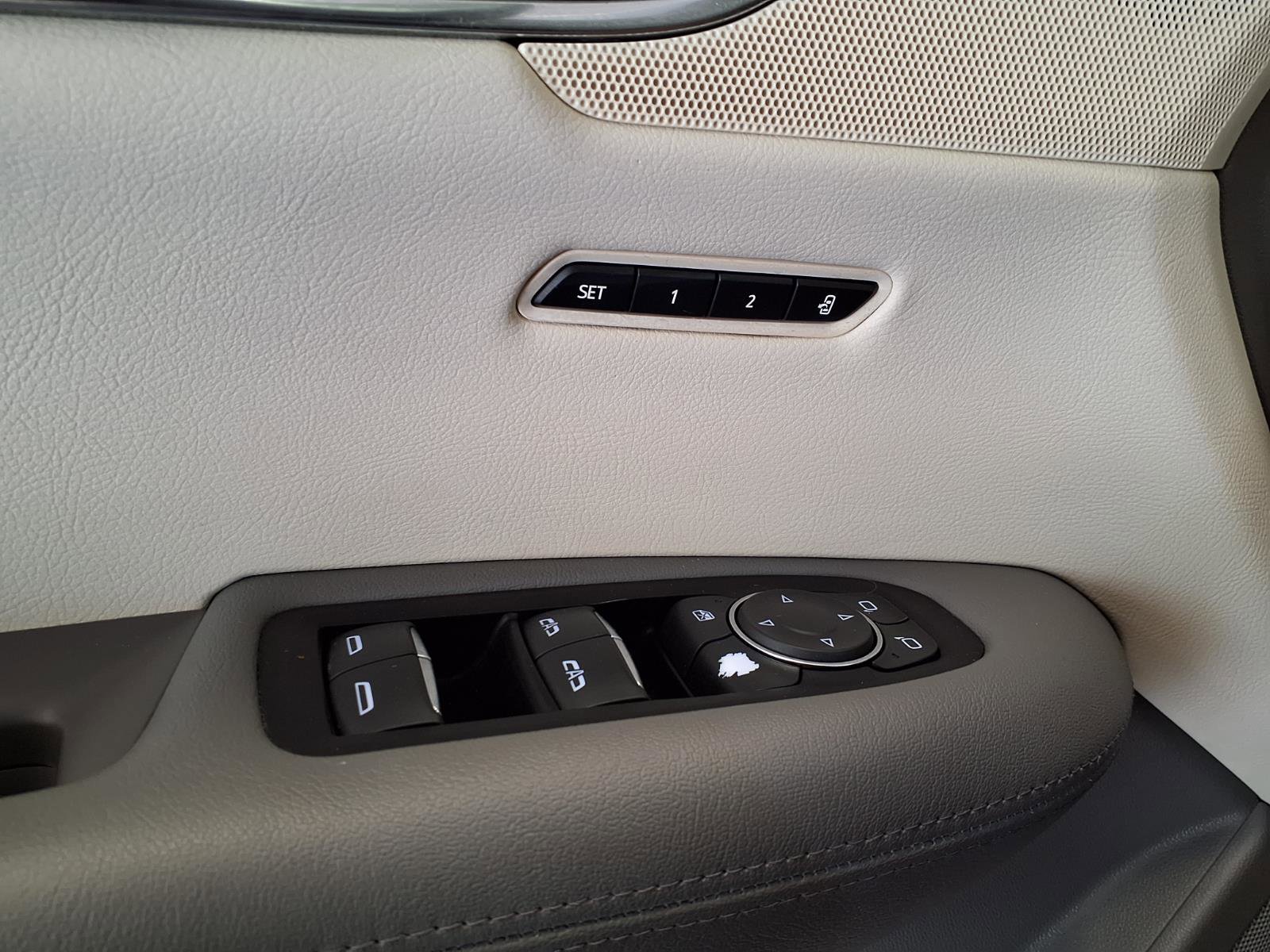 Used 2019 Cadillac XT5 Luxury FWD image 22