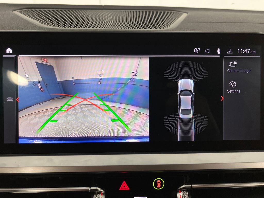 Used 2022 BMW 330i Sedan w/ M Sport Package image 23