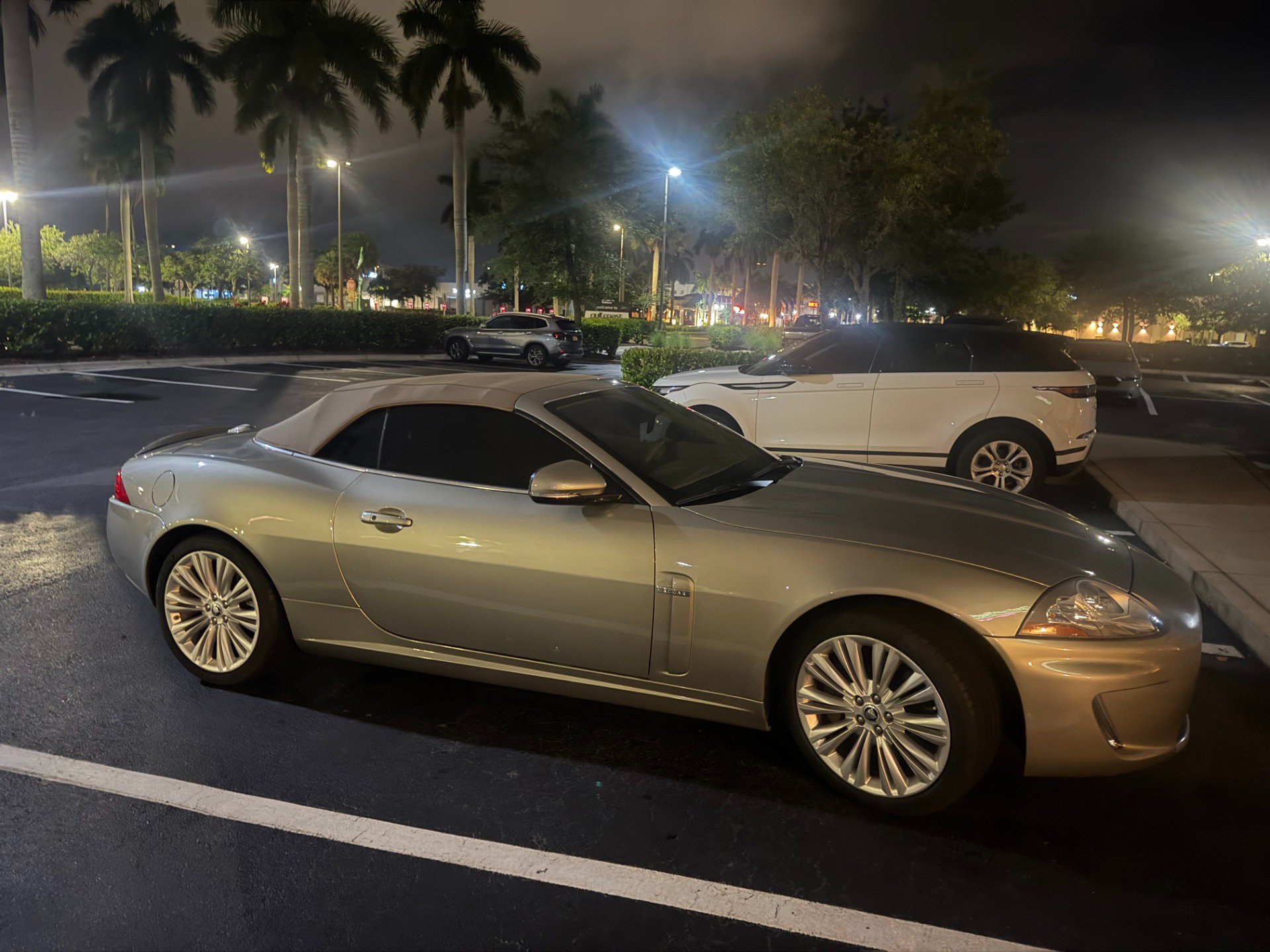 Used 2010 Jaguar XK Convertible RWD image 1