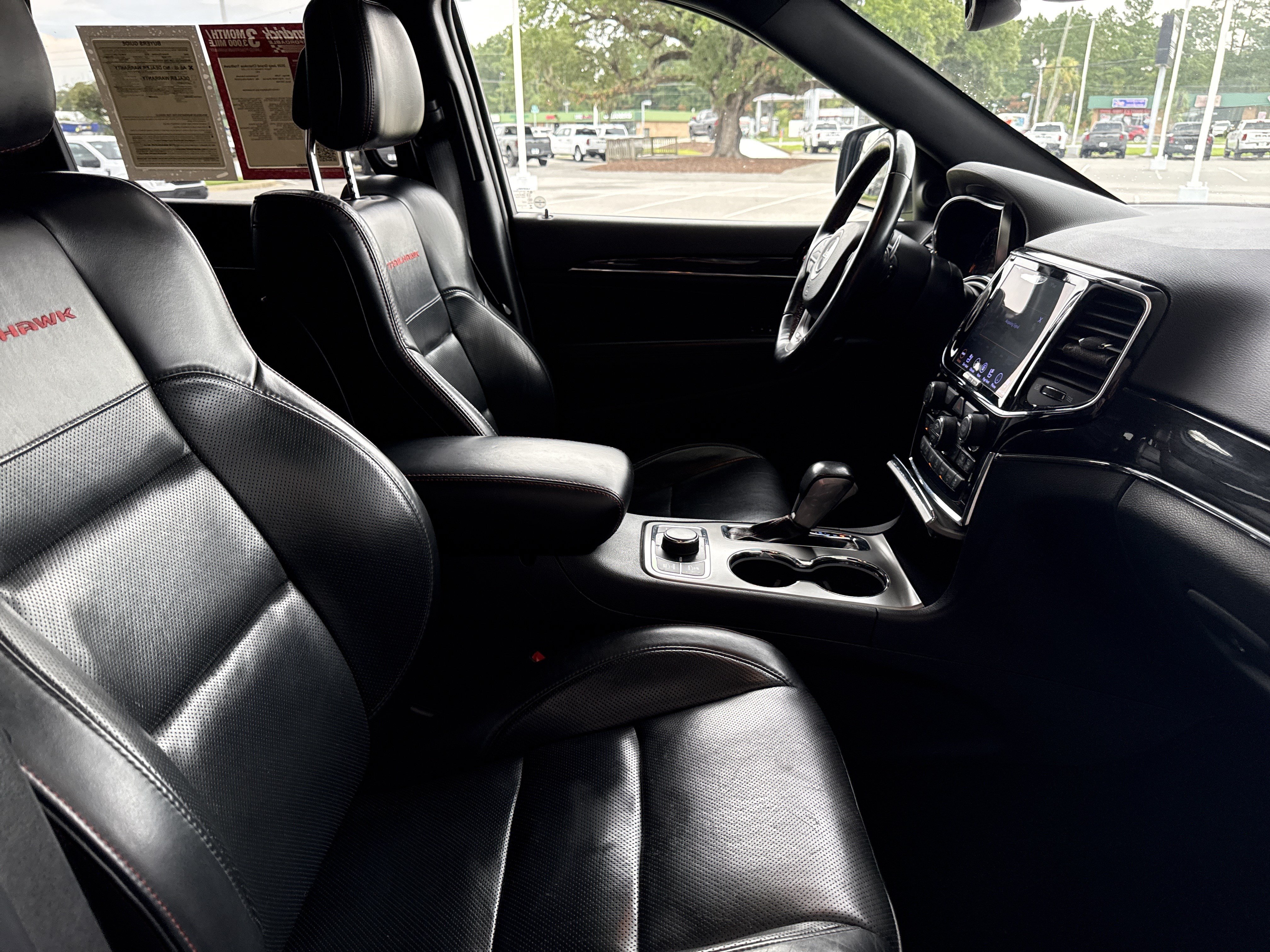 Used 2020 Jeep Grand Cherokee Trailhawk w/ Trailhawk Luxury Group AWD/4WD image 32