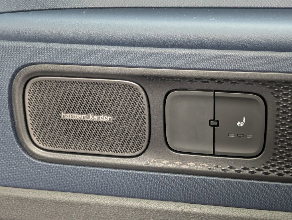 New 2025 Volkswagen ID. Buzz Pro S Plus AWD/4WD image 26