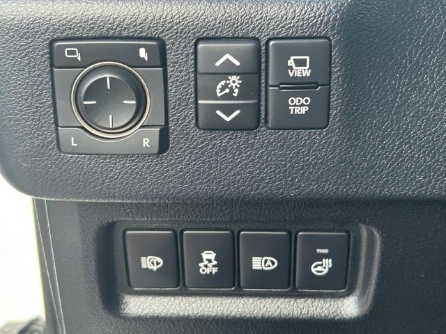 Used 2023 Lexus GX 460 w/ Black Line Special Edition AWD/4WD image 21