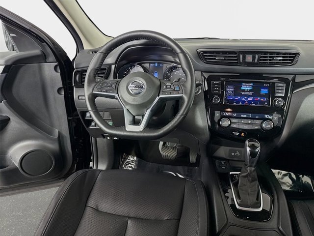 Certified 2022 Nissan Rogue Sport SL FWD image 24