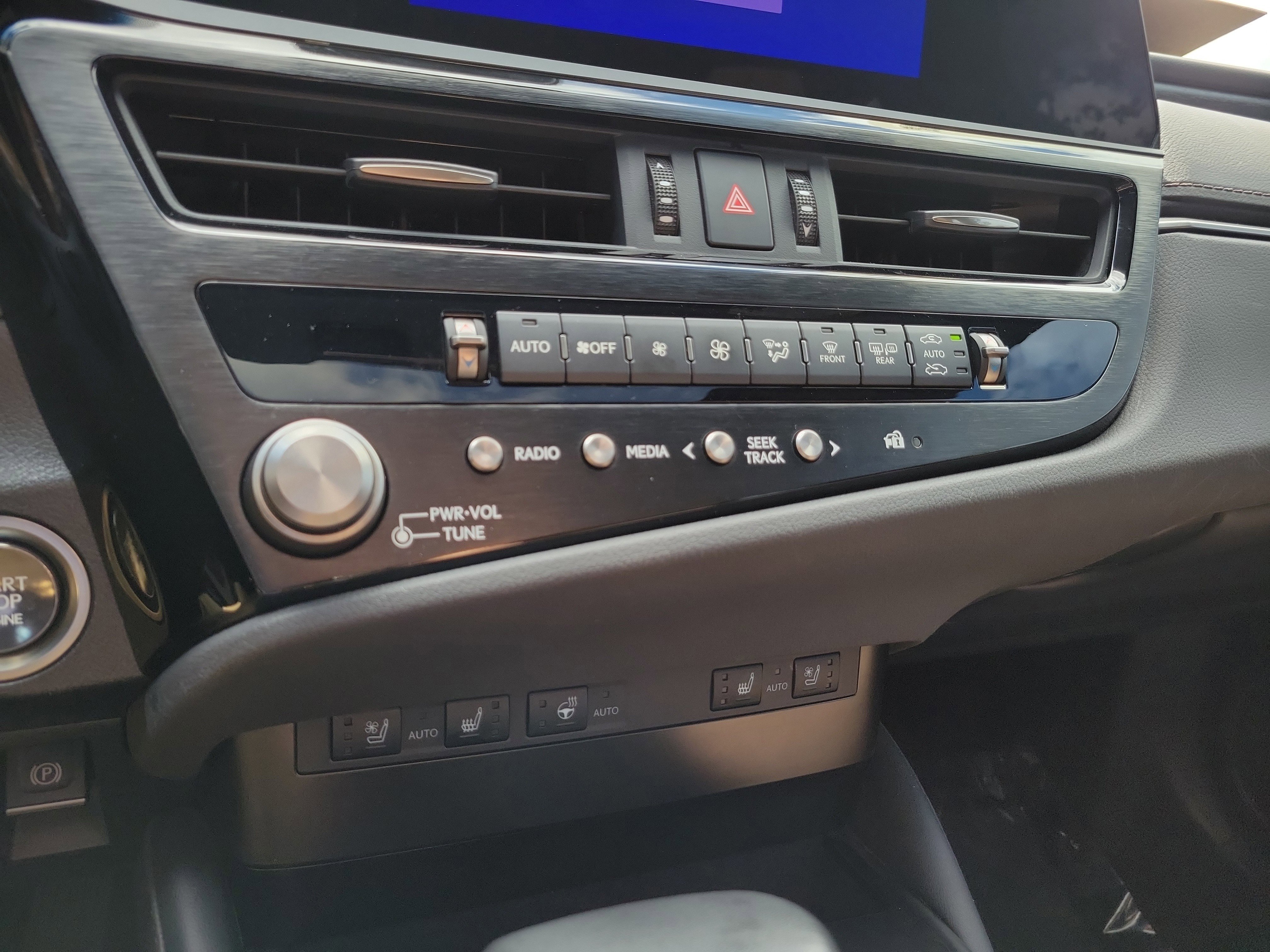 Certified 2023 Lexus ES 350 w/ Premium Package image 26