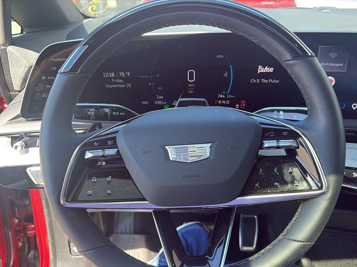 Used 2026 Cadillac Optiq Sport 2 RWD image 9