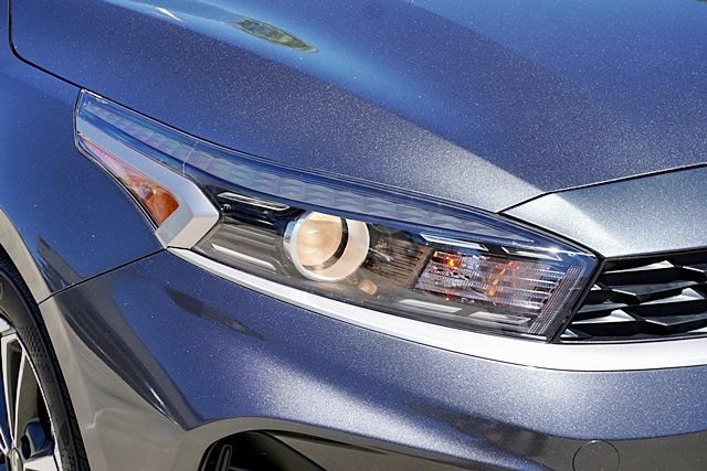 Used 2024 Kia Forte LXS FWD image 11