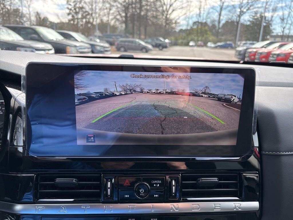 New 2026 Nissan Pathfinder SV image 12