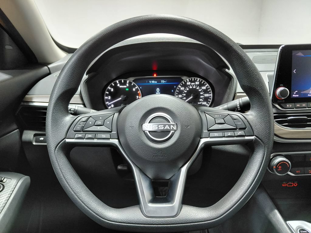 Used 2024 Nissan Altima 2.5 SV AWD/4WD image 25