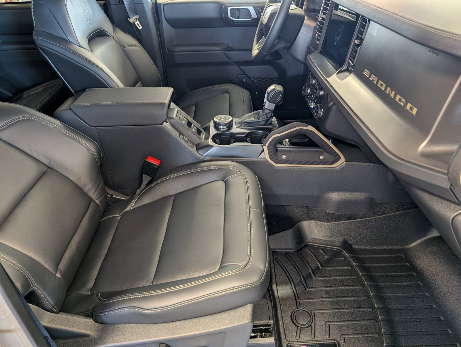 New 2025 Ford Bronco Badlands image 22