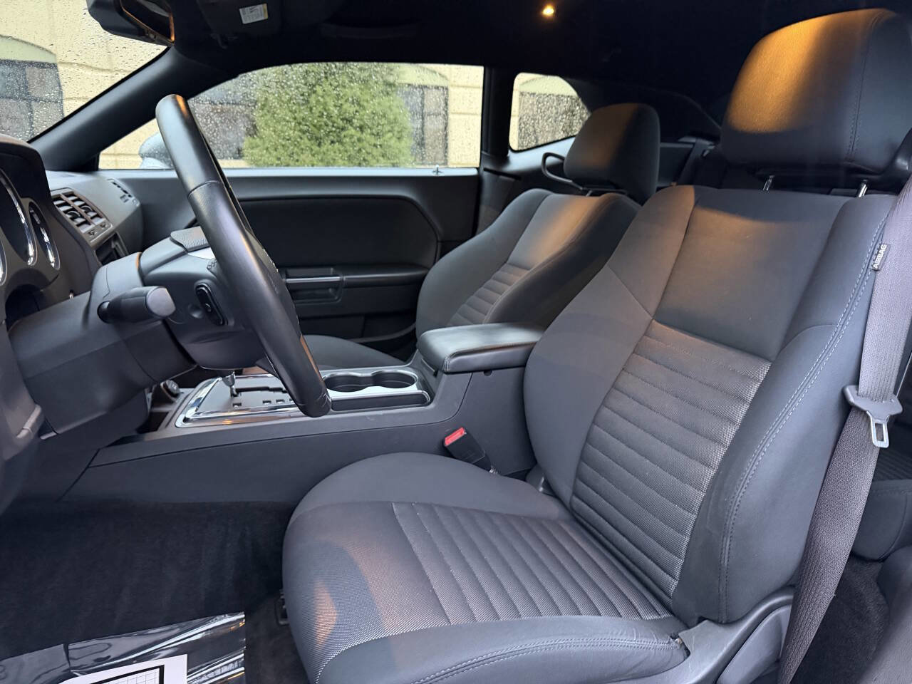 Used 2012 Dodge Challenger SXT image 9