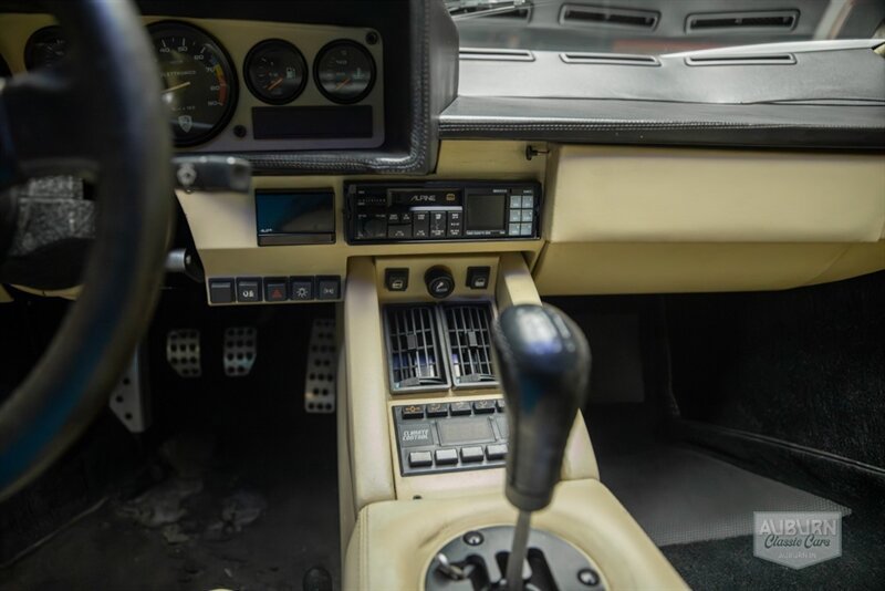 Used 1989 Lamborghini Countach Coupe RWD image 22