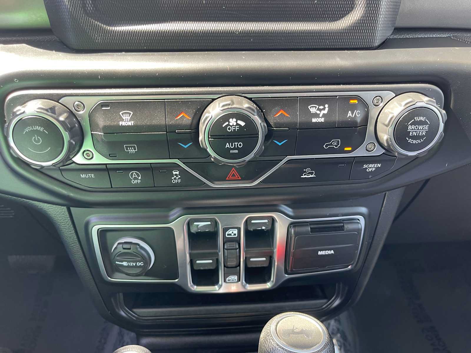 Used 2021 Jeep Wrangler Unlimited Sport AWD/4WD image 23