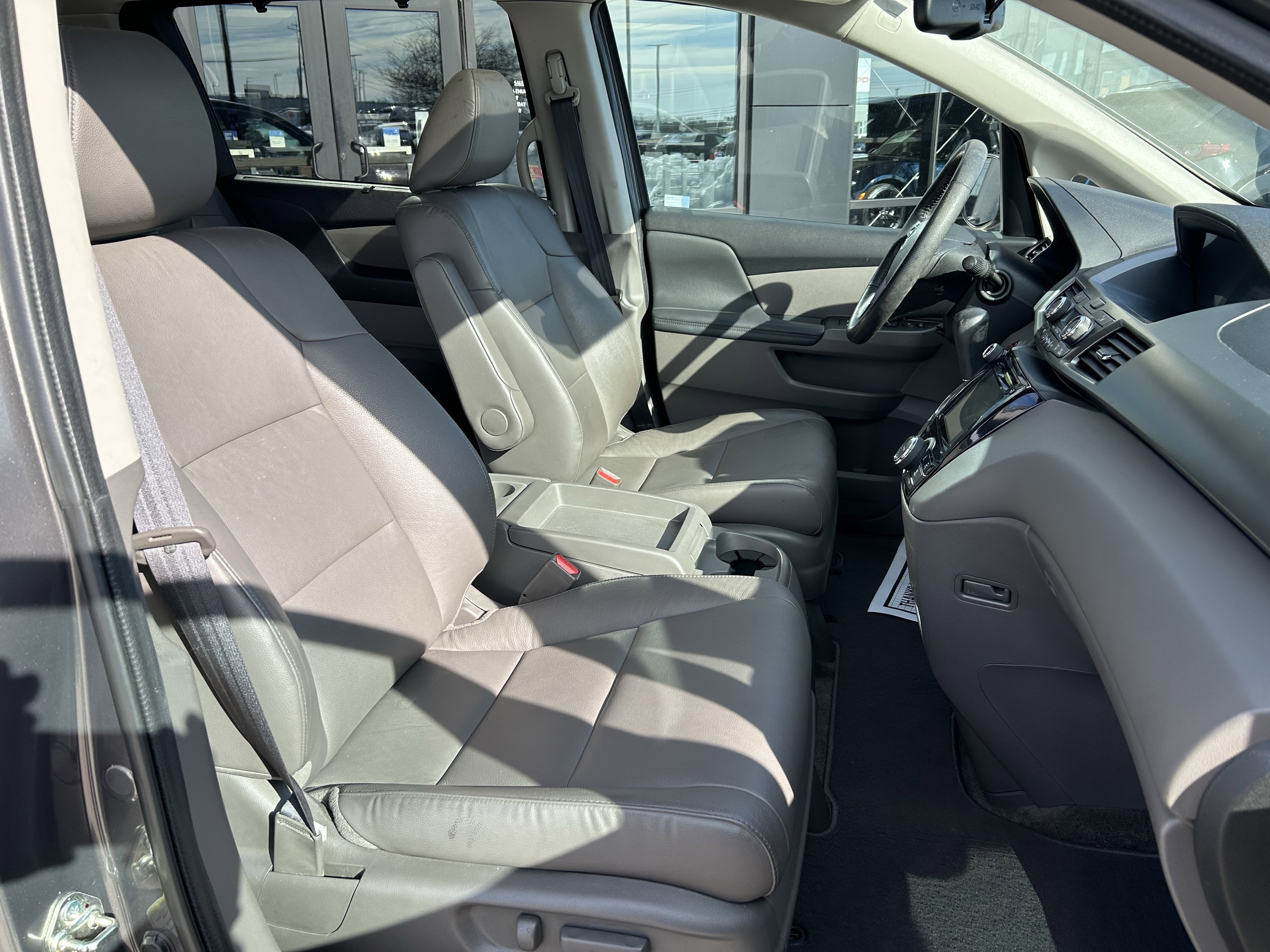 Used 2015 Honda Odyssey EX-L image 28