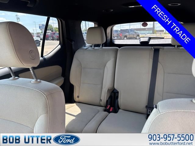 Used 2023 Chevrolet Traverse LS w/ Safety Package FWD image 9