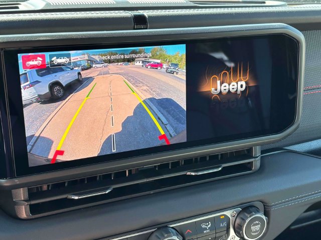 New 2027 Jeep Wrangler Unlimited Rubicon AWD/4WD image 22