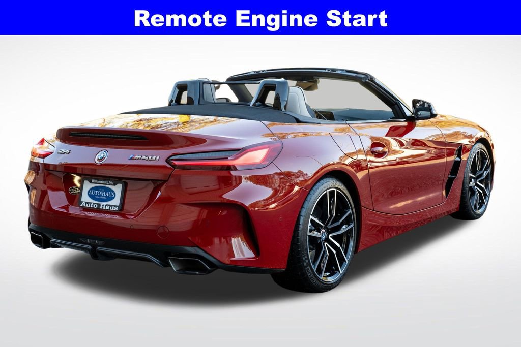 Used 2022 BMW Z4 M40i w/ Premium Package image 8