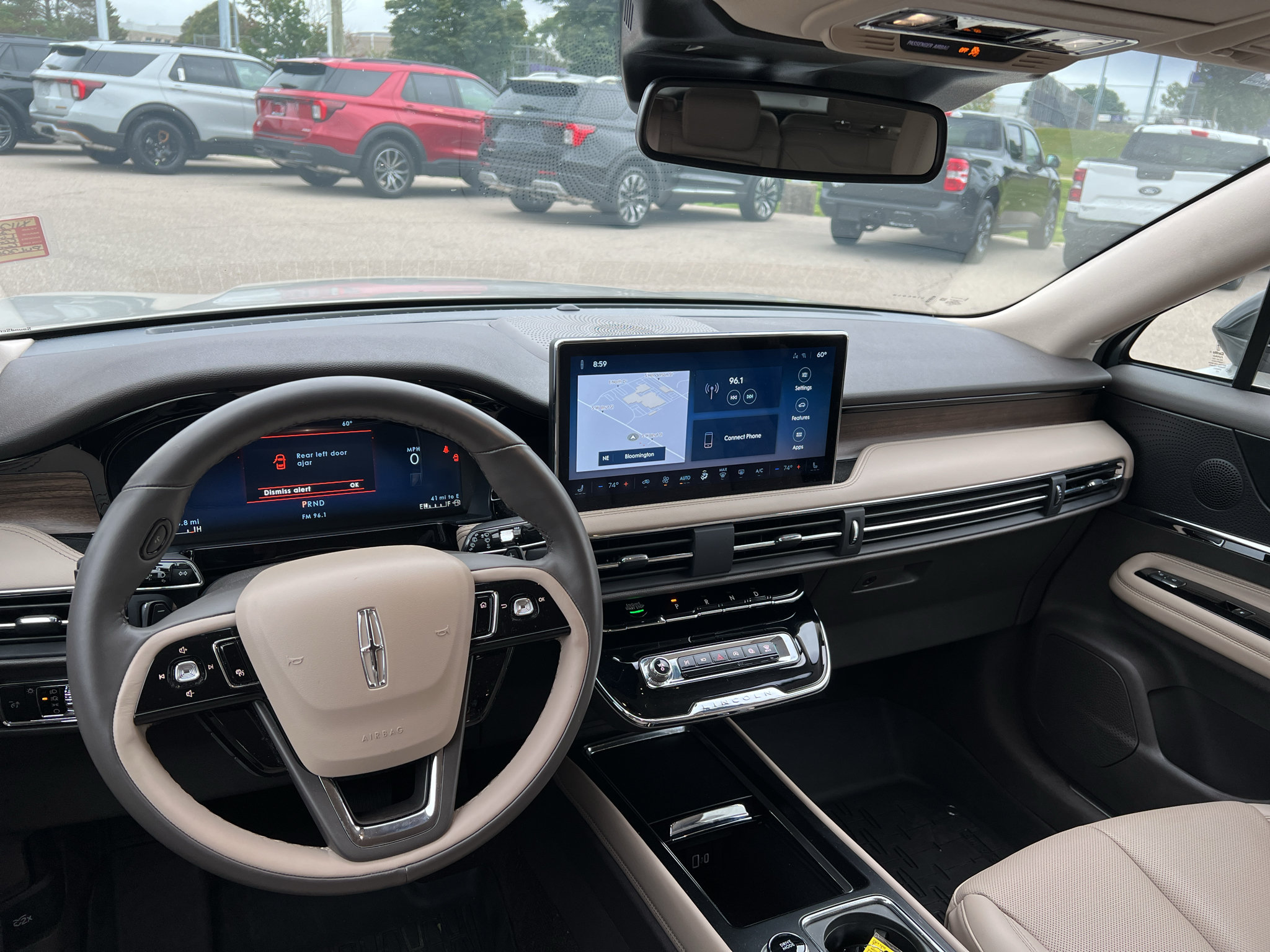 Used 2023 Lincoln Corsair Reserve AWD/4WD image 11