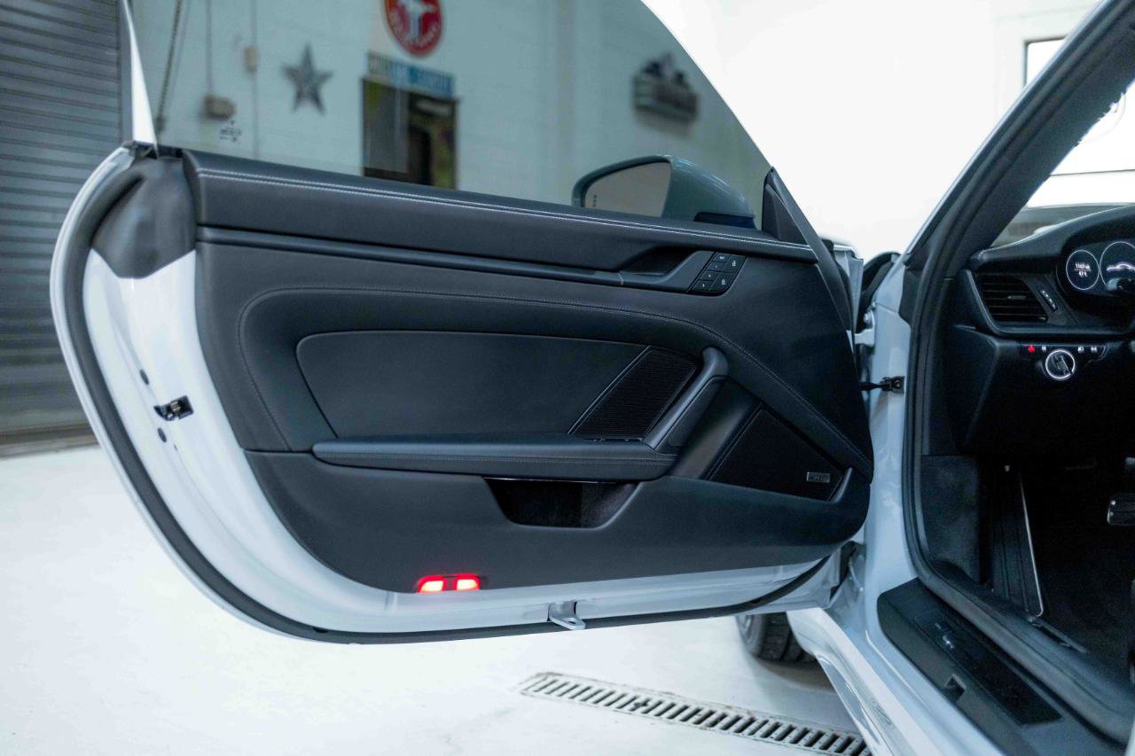 Used 2024 Porsche 911 Carrera GTS image 39