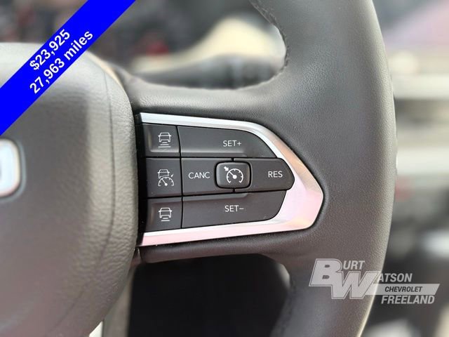 Used 2025 Jeep Compass Limited image 13