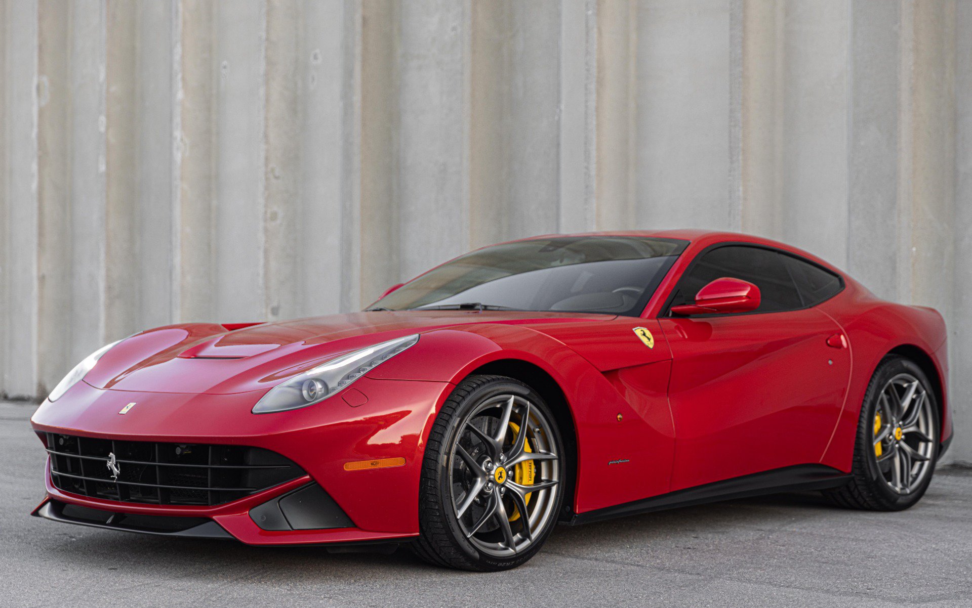 Used 2014 Ferrari F12 Berlinetta RWD image 7