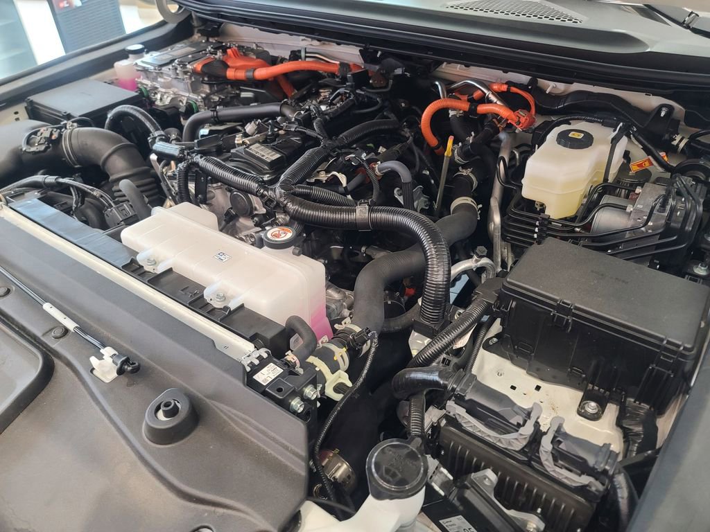 Used 2025 Toyota Land Cruiser image 39