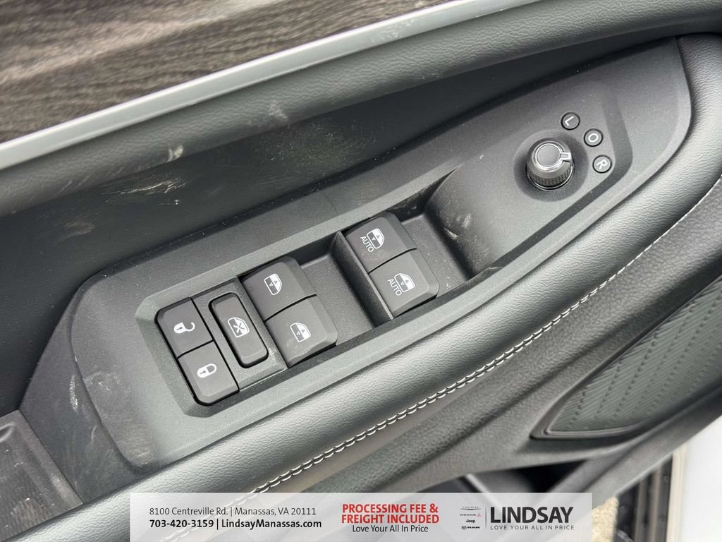 New 2026 Jeep Grand Cherokee Altitude AWD/4WD image 29