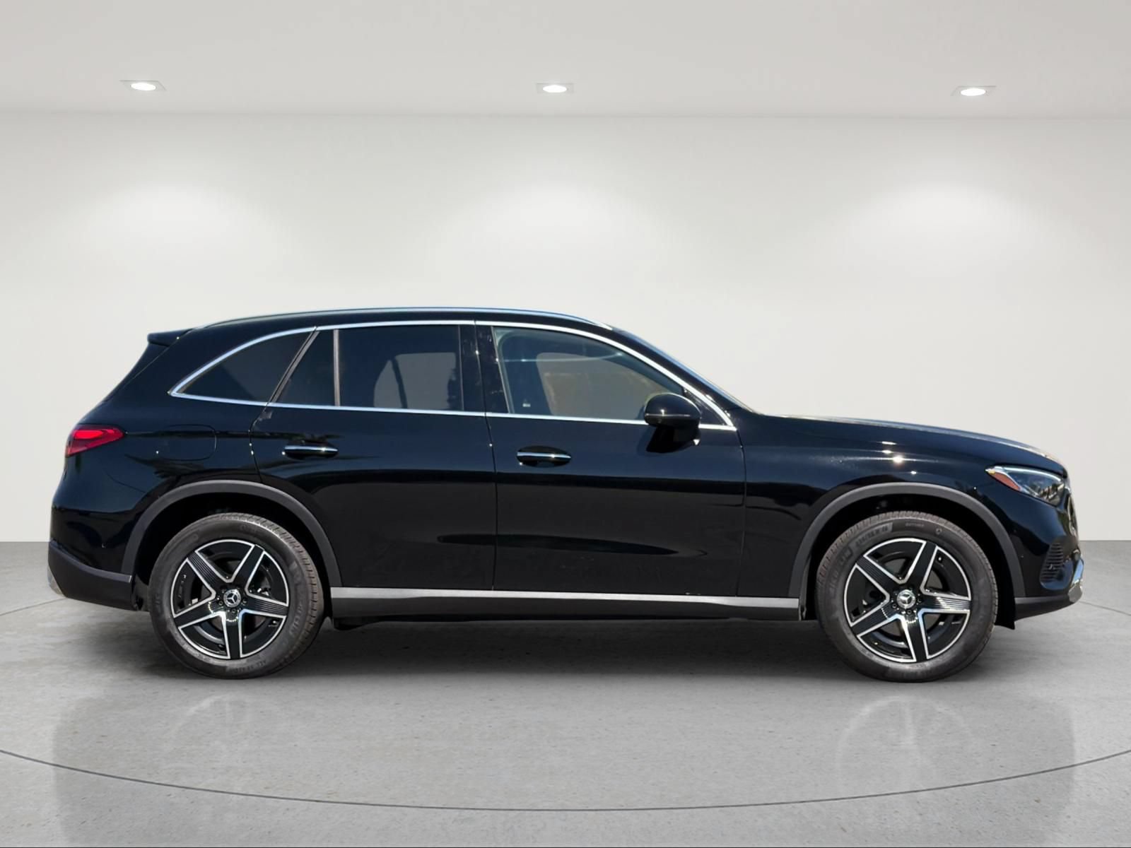 Certified 2026 Mercedes-Benz GLC 300 4MATIC image 6
