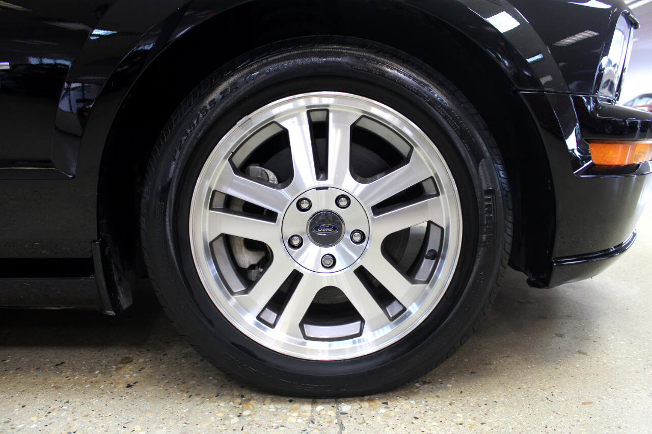 Used 2005 Ford Mustang GT image 36