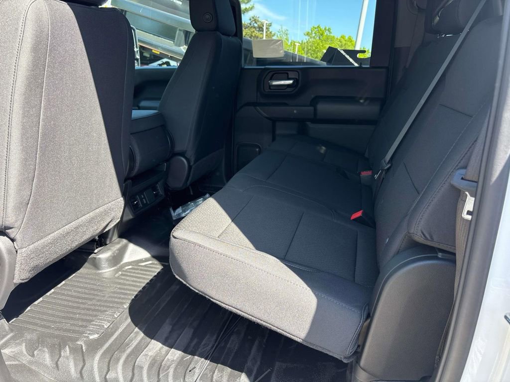 New 2025 GMC Sierra 3500 Pro w/ Convenience Package image 3