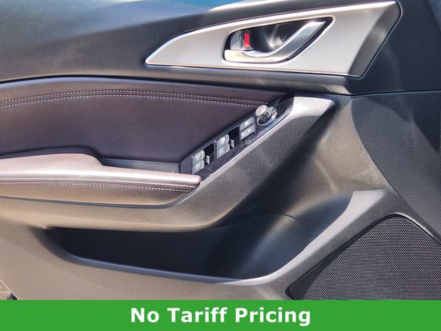 Used 2018 MAZDA MAZDA3 Touring FWD image 22