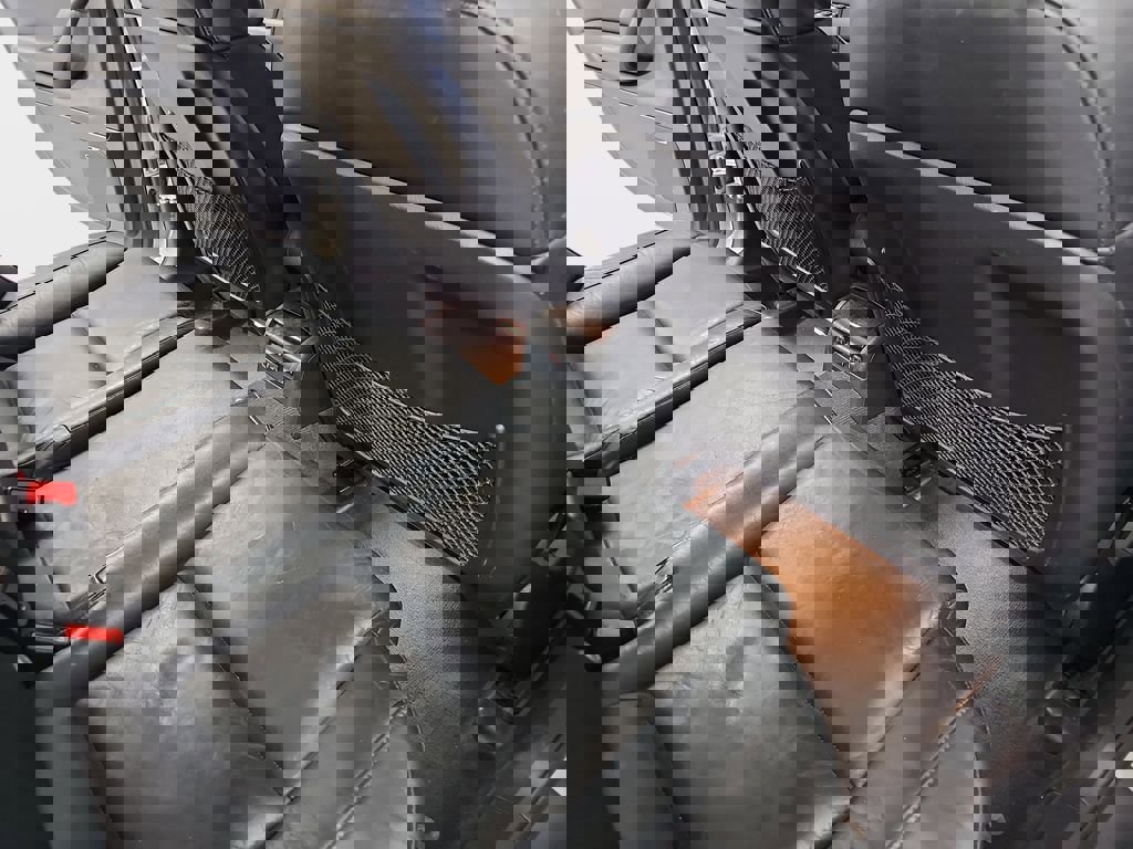 Used 2005 Audi S4 Avant AWD/4WD image 13