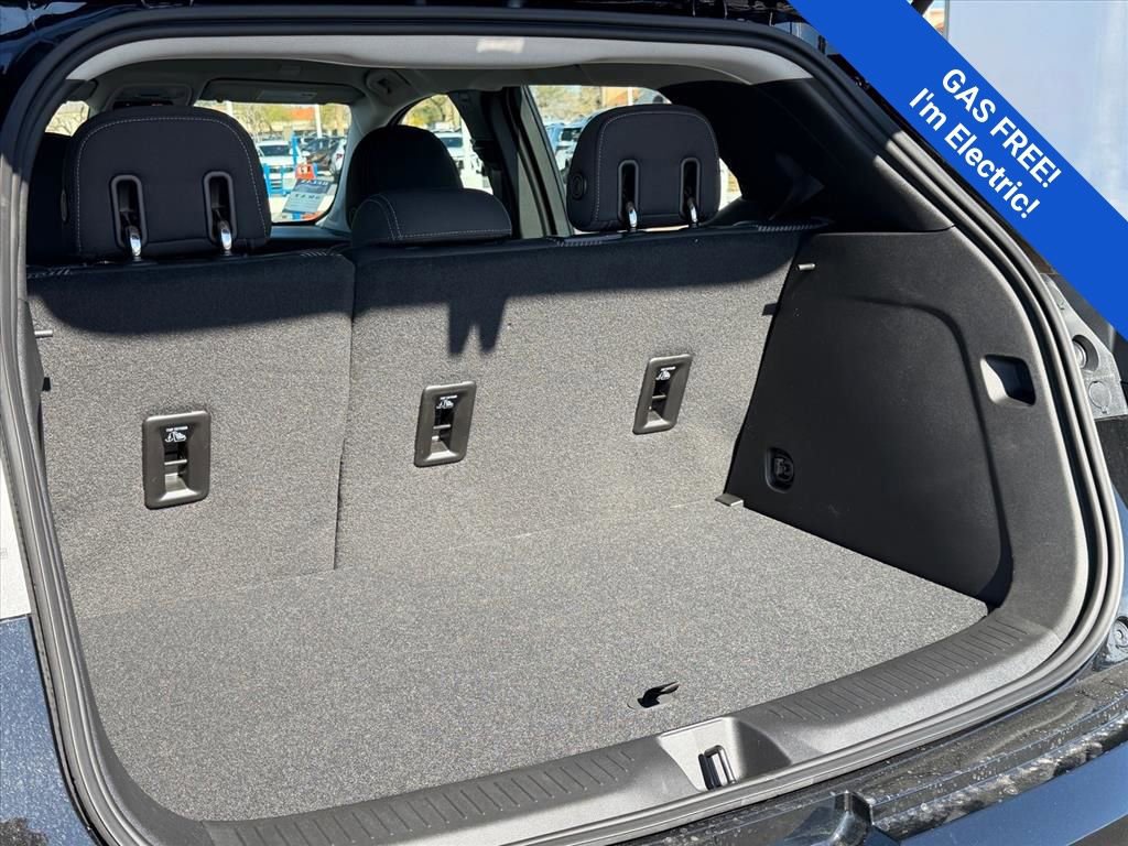 New 2027 Chevrolet Bolt LT w/ Comfort Package FWD image 8