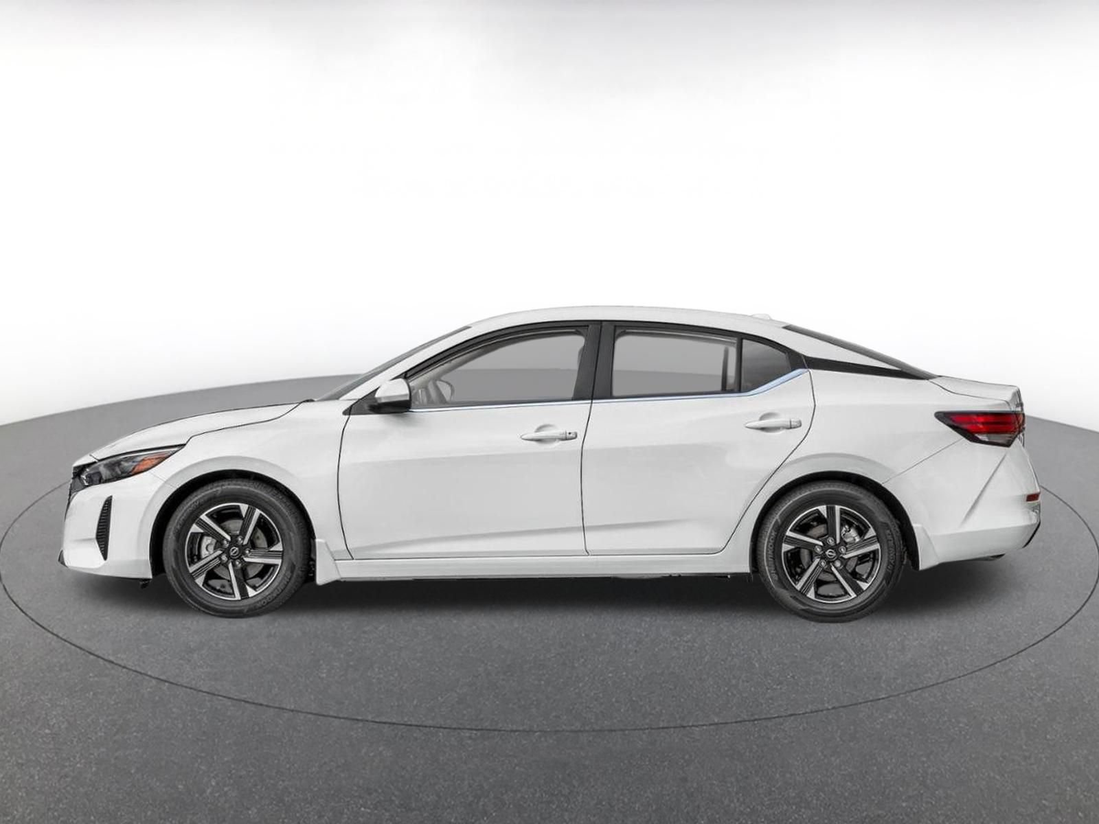 Used 2025 Nissan Sentra SV FWD image 3
