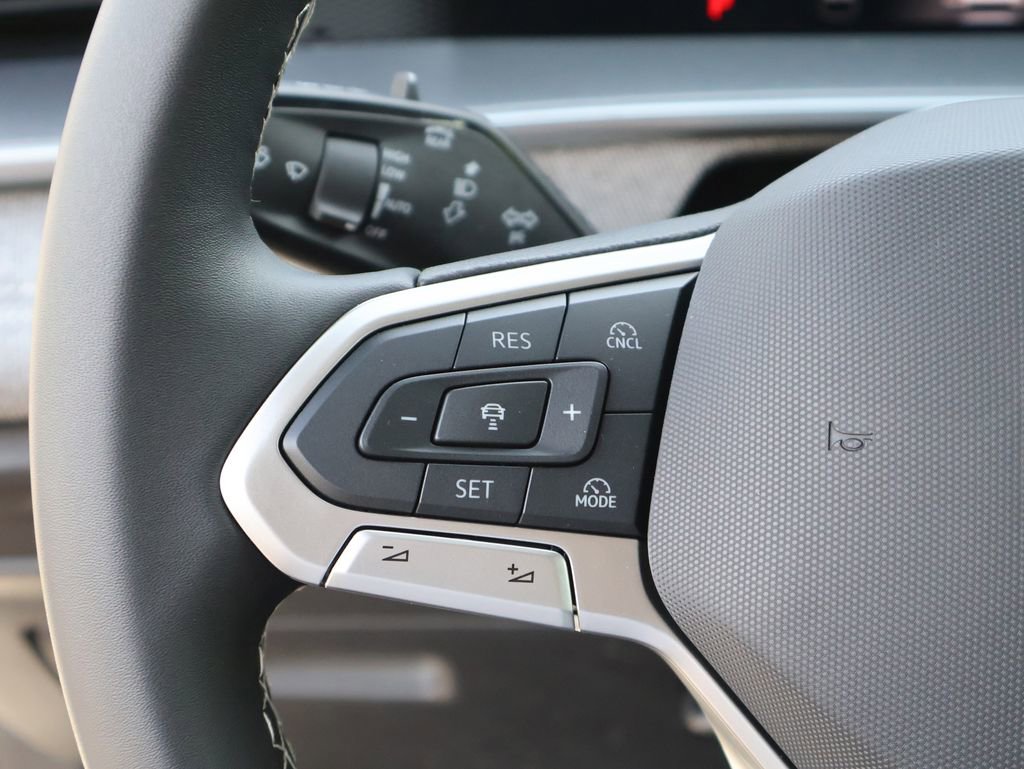 New 2025 Volkswagen Tiguan S image 31