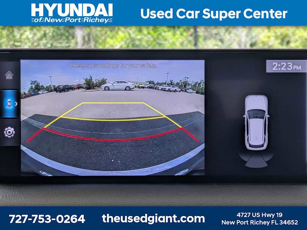 Used 2022 Genesis GV70 2.5T w/ Select Package AWD/4WD image 28