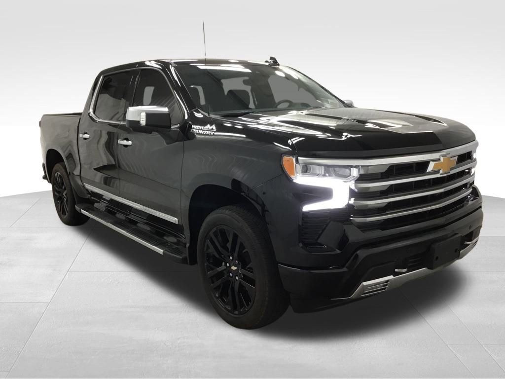 Used 2024 Chevrolet Silverado 1500 High Country w/ High Country Premium Package image 3