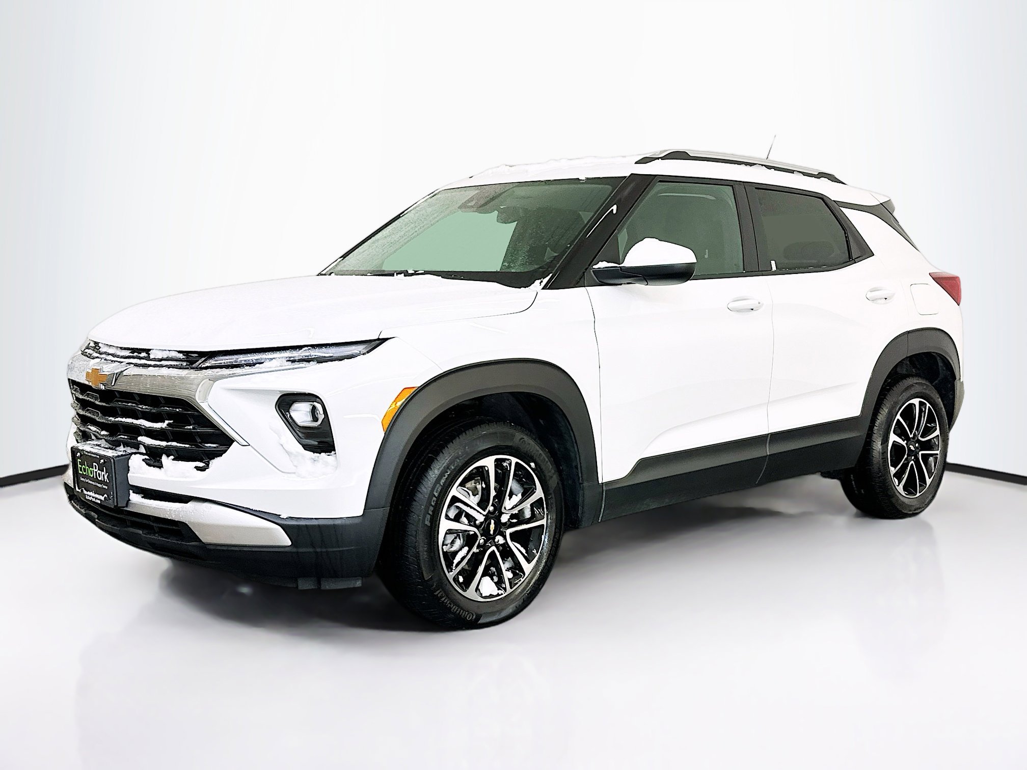 Used 2025 Chevrolet TrailBlazer LT image 3