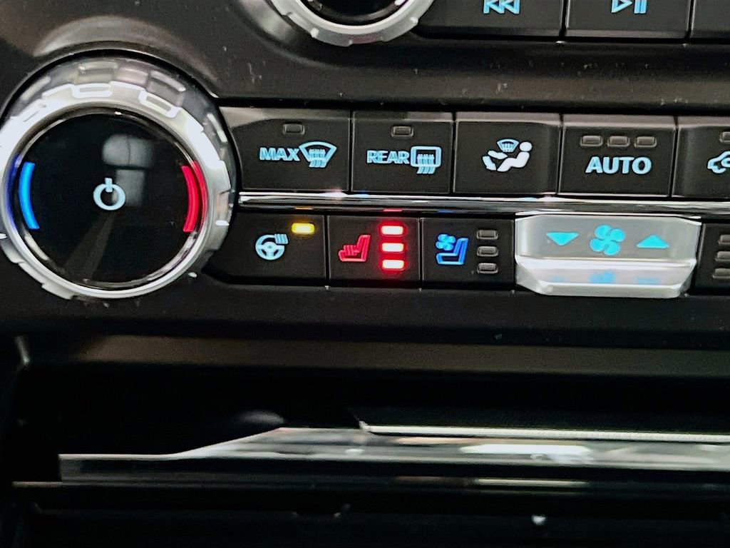 New 2026 Ford F350 Lariat w/ Chrome Package image 24