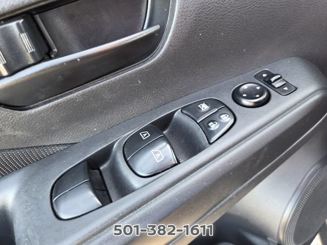 Used 2021 Nissan Kicks S FWD image 29