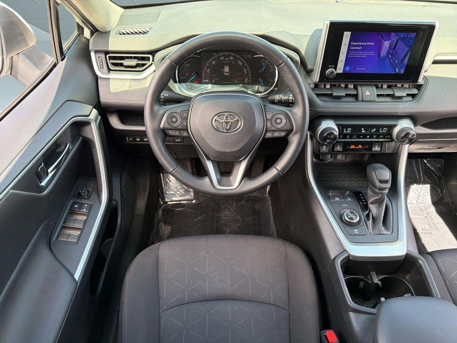 Used 2023 Toyota RAV4 XLE w/ Convenience Package image 27