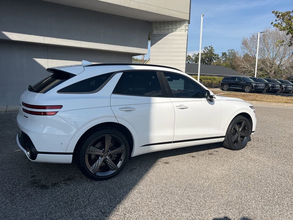 Used 2022 Genesis GV70 3.5T Sport w/ Sport Prestige Package image 3